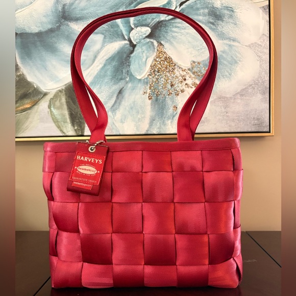 Harveys Handbags - ❤️Red❤️Harvey’s Seatbelt Purse